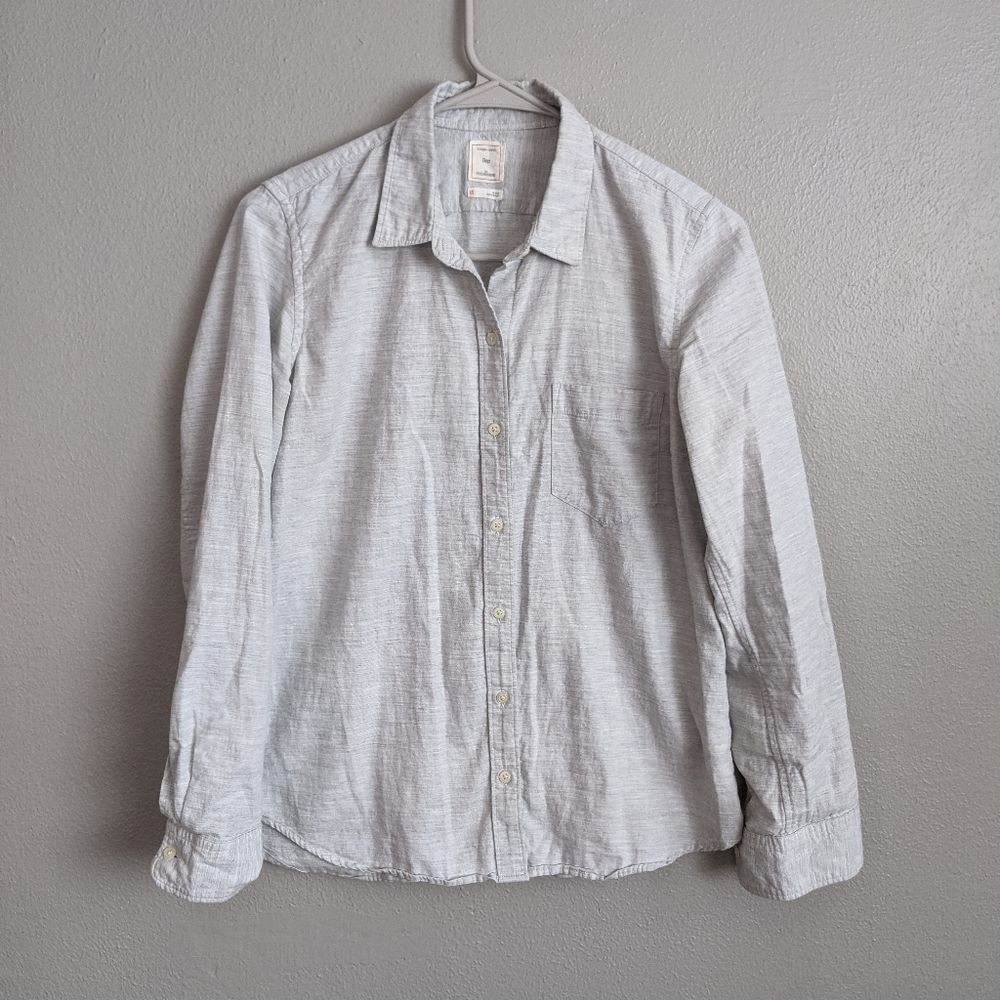 Gap Fitted Boyfriend Button Down